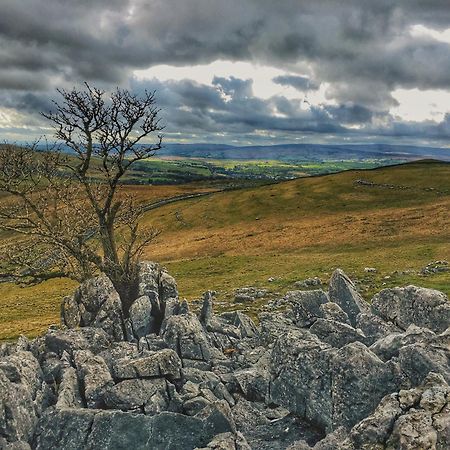 The Nicky Nook Cosy Private Hideaway Heart Of Village Ingleton  Bagian luar foto